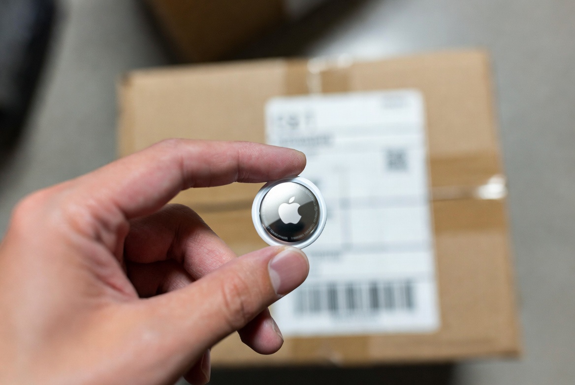 airtag-package-tracking